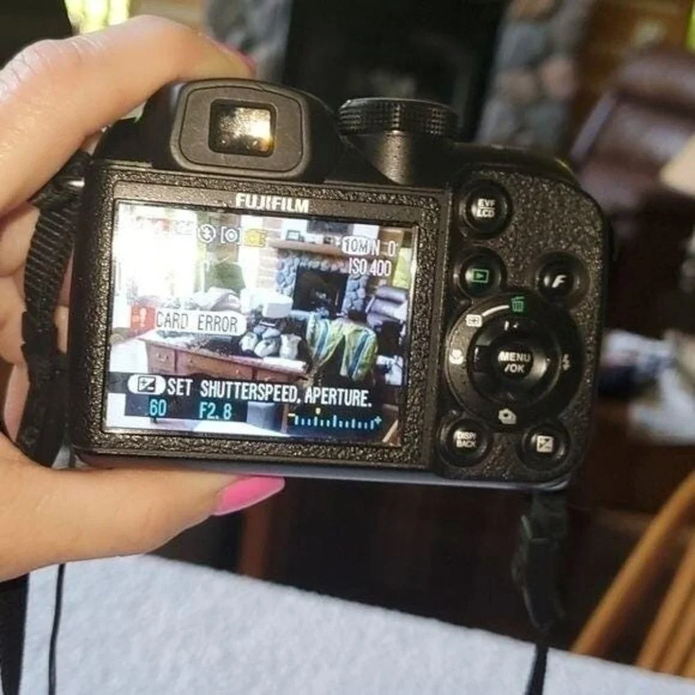 Fujifilm Finepix S1500 MP‎ 12X Image Camera, Strap & Lens Cover